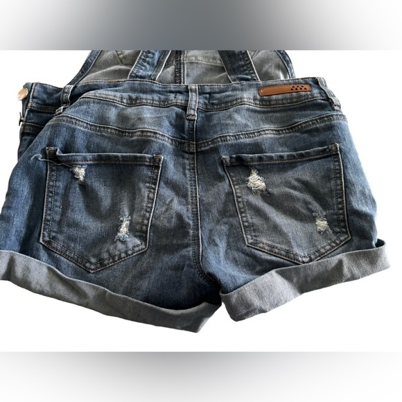 Dollhouse Women’s Shortalls - Basic Stretch Denim Jean Shorts Overalls Size 5 - Picture 12 of 16